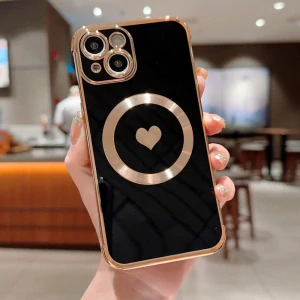 Kryt na iPhone 15 Srdiečko s podporou MagSafe čierny