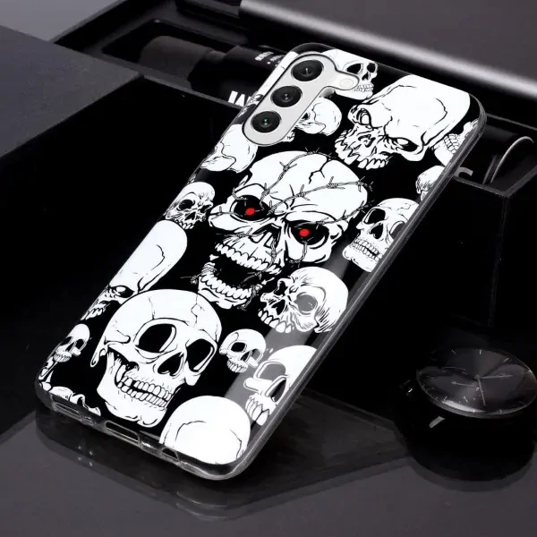 Kryt na Samsung Galaxy S23 plus svietiaci Lebky