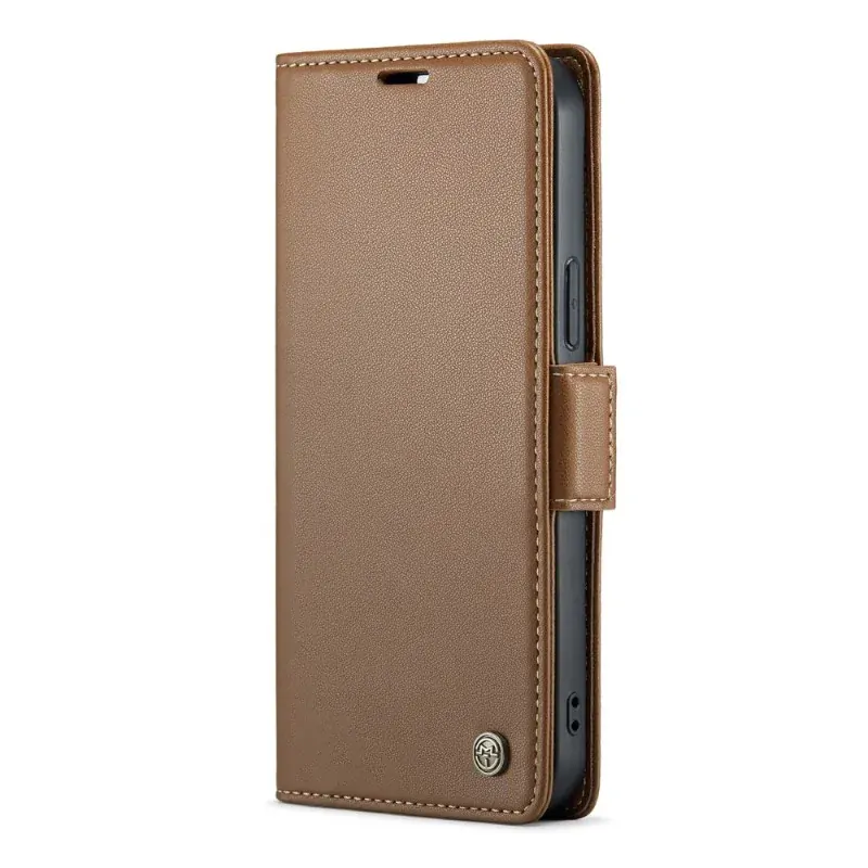 Púzdro pre iPhone 12 / 12 Pro CASEME smooth hnedé