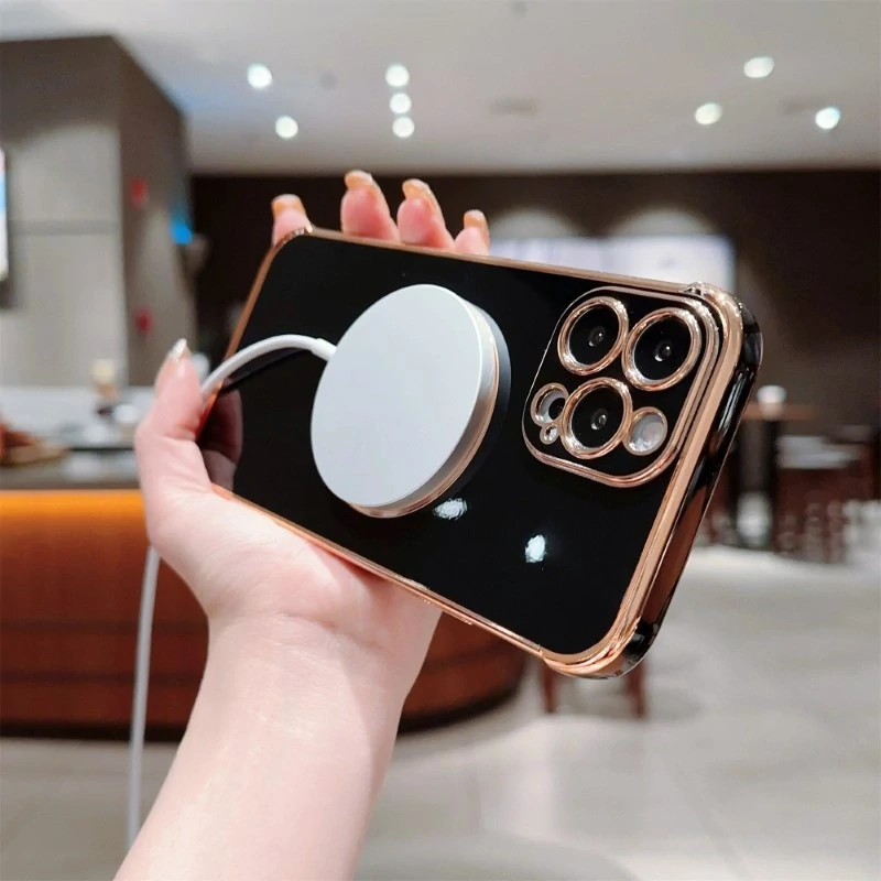 Kryt na iPhone 13 Pro Srdiečko s podporou MagSafe biely