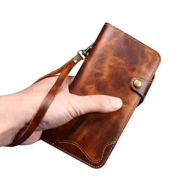 Púzdro pre iPhone 13 Pro Kožené hnedé