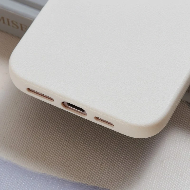 Kryt na iPhone 16 gumový Litchi biely