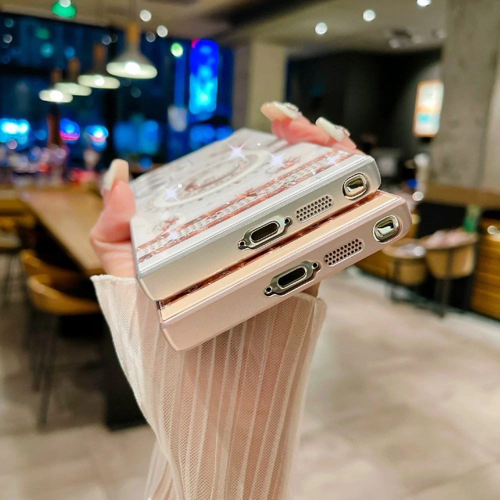 Kryt na Samsung Galaxy S25 Ultra trblietavý s podporou MagSafe biely